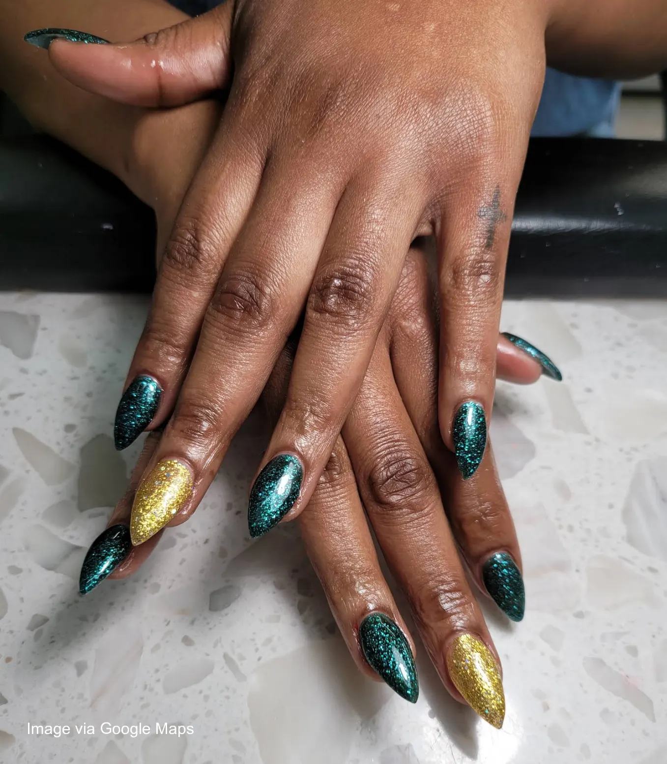 Sarah's Nails & Spa Design