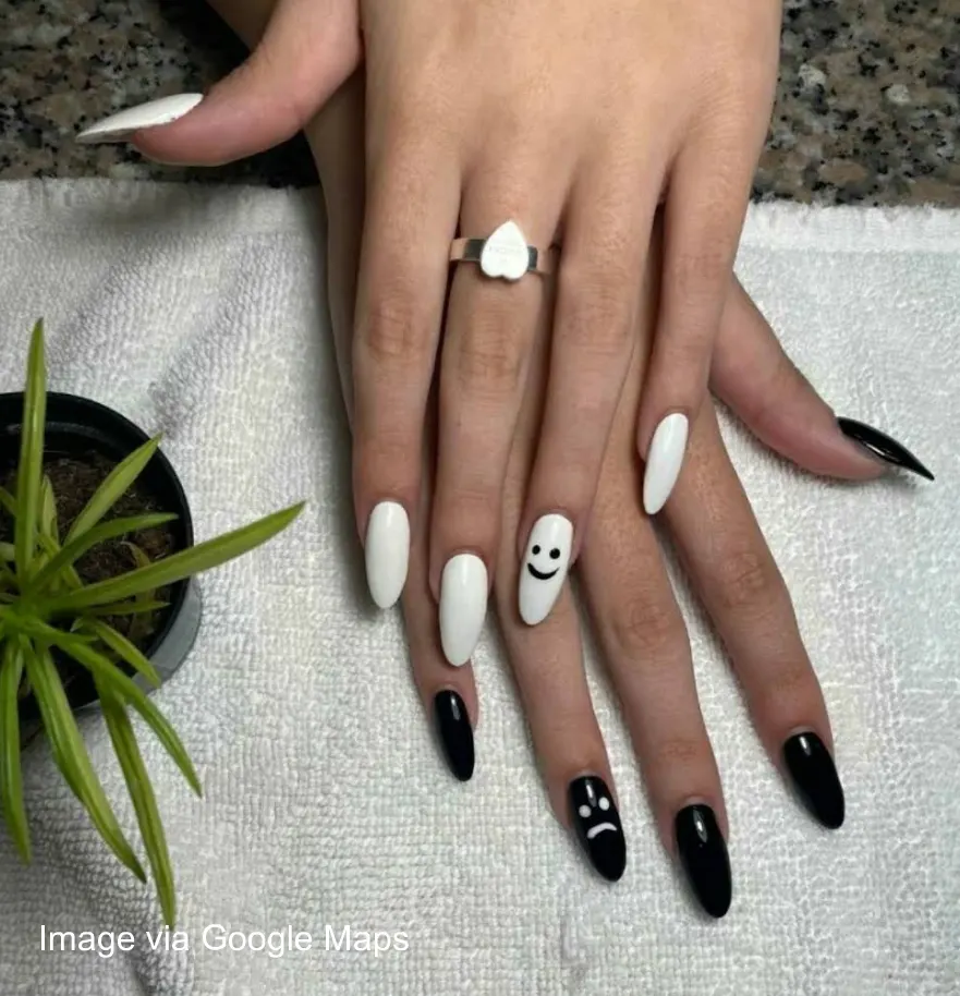 Sarah's Nails & Spa Design